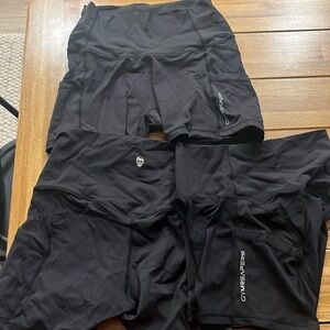 Black running compression shorts with pockets